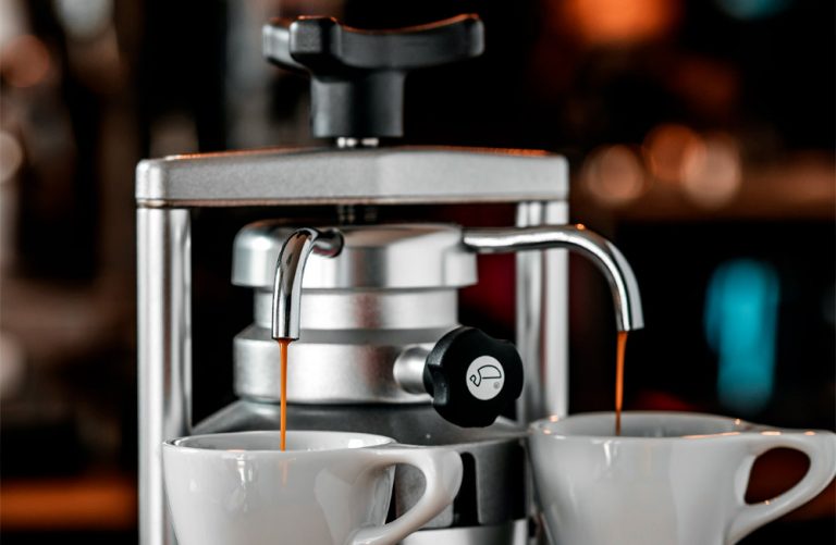 Echter Espresso mit dem Bacchi Espresso coffeesomething.de